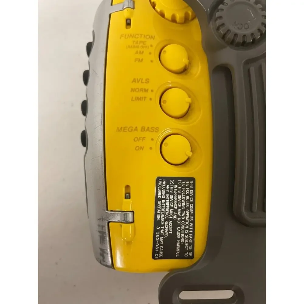 Vintage Sony Sports FM/AM Radio Cassette Walkman WM-FS111 w/ MDR-W014 Headphones